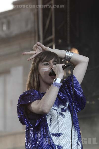 YELLE - 2008-07-16 - LA ROCHELLE - Grande Scene St Jean d'Acre - 